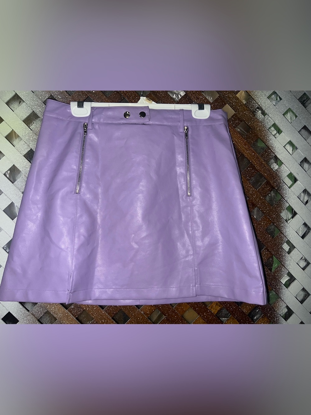 Mi Ami Francesca’s Lavender Faux Moro Leather Minu Skirt size Large